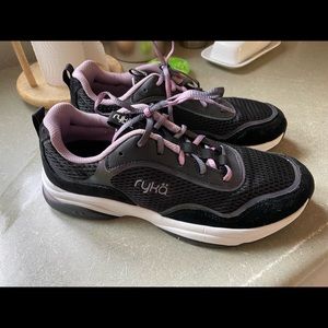 Ryka Sport Shoes Size 10.